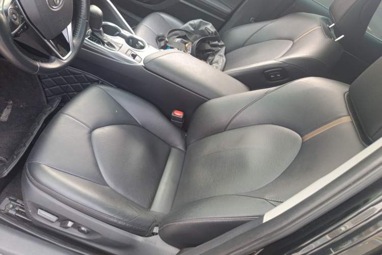 Used Toyota Camry 2021 2.0G Luxury Edition Left Front Seat