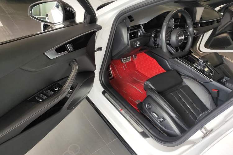 Used Audi A4L 2024 40 TFSI Luxury Dynamic Edition Driver Seat