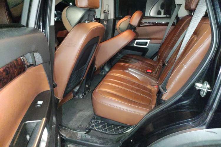 Used Opel Antara 2012 2.4L Two-Wheel-Drive Comfort Edition
