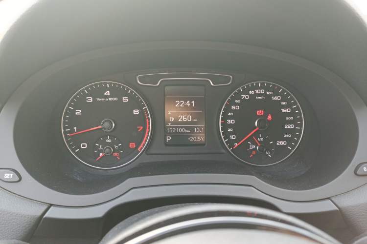 Used Audi Q3 2015 35 TFSI Comfort Model Instrument Cluster