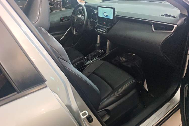 Used Toyota FRONTLANDER 2024 2.0L CVT Elite Plus Edition
