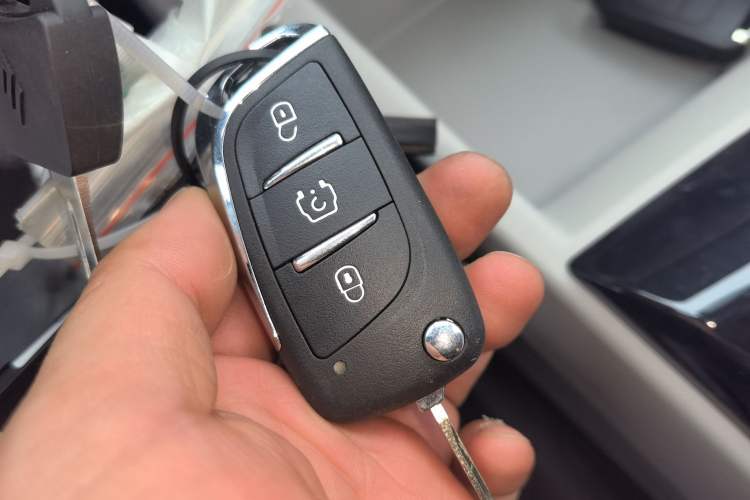 Used JMEV Xiao Qilin 2026 Model PLUS+ Comfort Version Vehicle Key