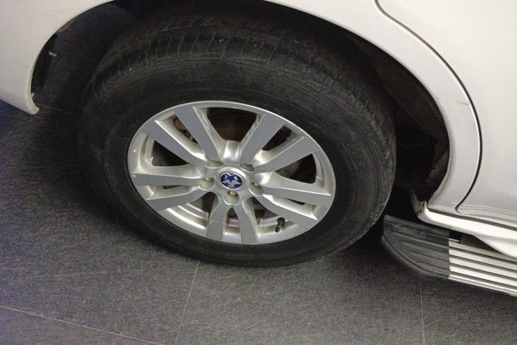 Used Venucia T70 2015 2.0L CVT Smart Choice Edition
