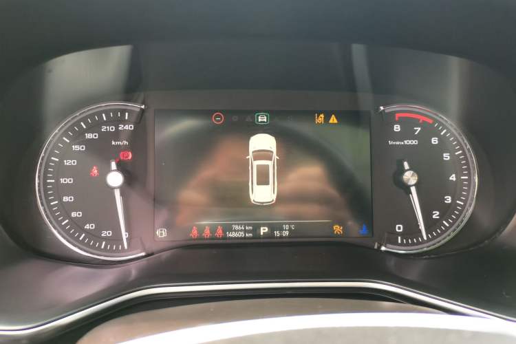 Used Roewe RX8 2018 30T Smart Connectivity Two-Wheel Drive Supreme Edition