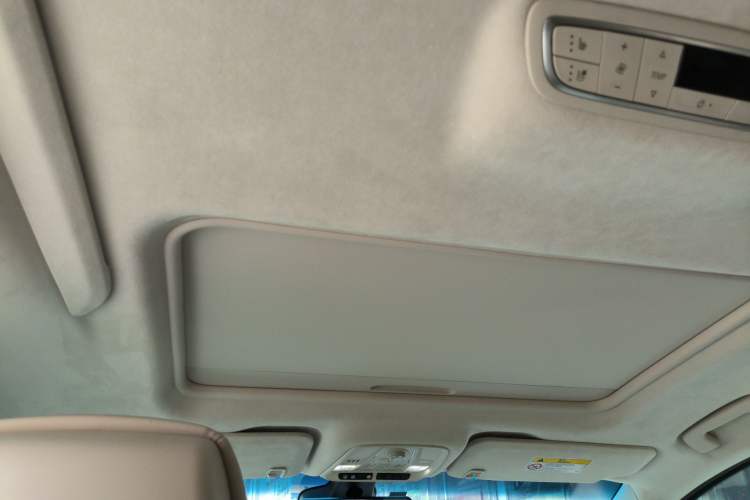 Used Buick GL8 2020 Avenir Avia Six-Seat Deluxe Edition Headliner