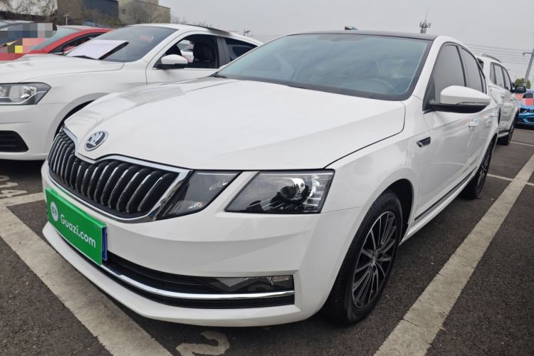 Used Skoda Octavia 2019 1.5L Automatic Smart Drive Luxury Edition China VI Standard