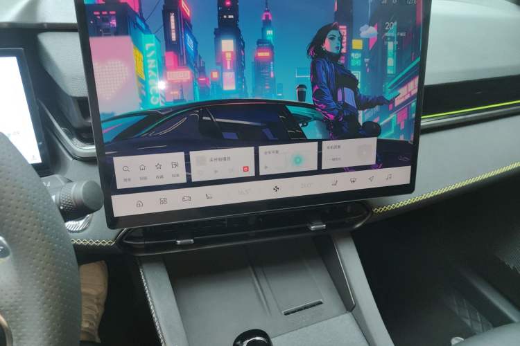 Used Lynk & Co 03 2025 1.5TD DCT Champion Edition Pro Audio And AC Panel