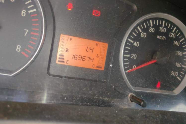 Used FORTHING Lingzhi 2016 M3L 1.6L 7-Seater Standard Model
