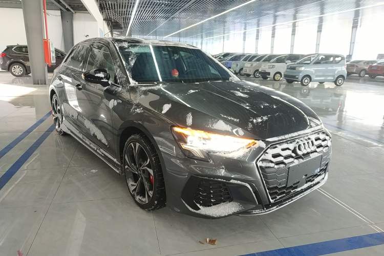 Used Audi A3 2023 Sportback 35 TFSI Fashionable Sports Model
