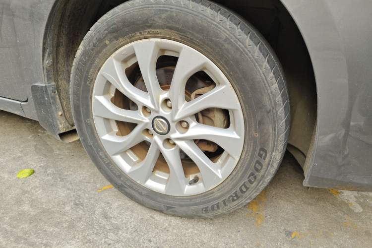 Used Nissan Sylphy 2019 1.6XV CVT Smart Connect Luxury Edition China VI Standard Right Front Wheel Hub