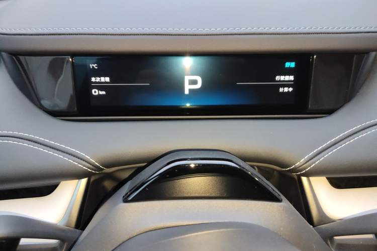 Used Xiaomi Auto SU7 2024 Four-Wheel Drive Ultra-Long Range Advanced Intelligent Driving Max Edition