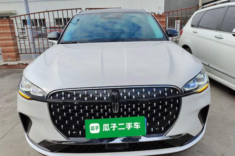 Used Lincoln Corsair 2024 2.0T Two-Wheel Drive Deluxe Edition