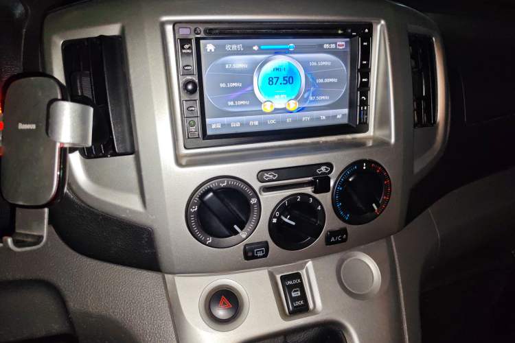 Used Nissan NV200 2010 1.6L Luxury Model Audio And AC Panel