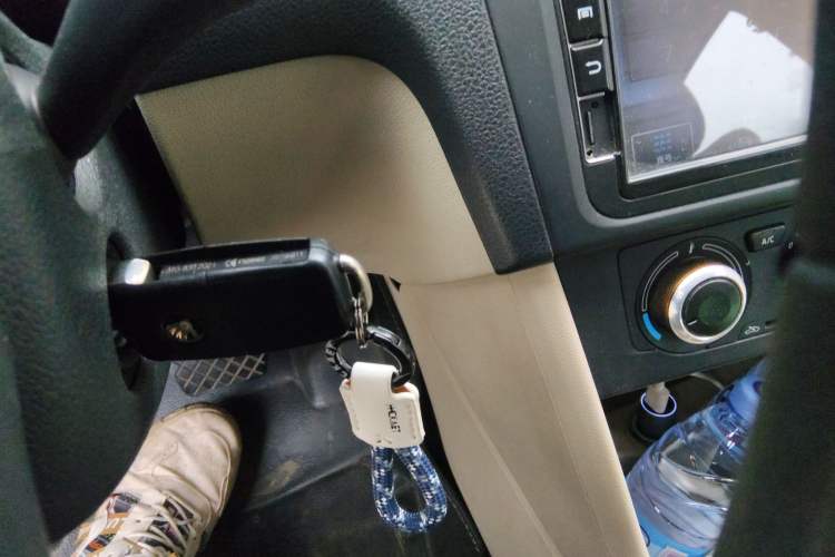 Used Skoda Rapid 2015 1.6L Automatic Smart Selection Model
