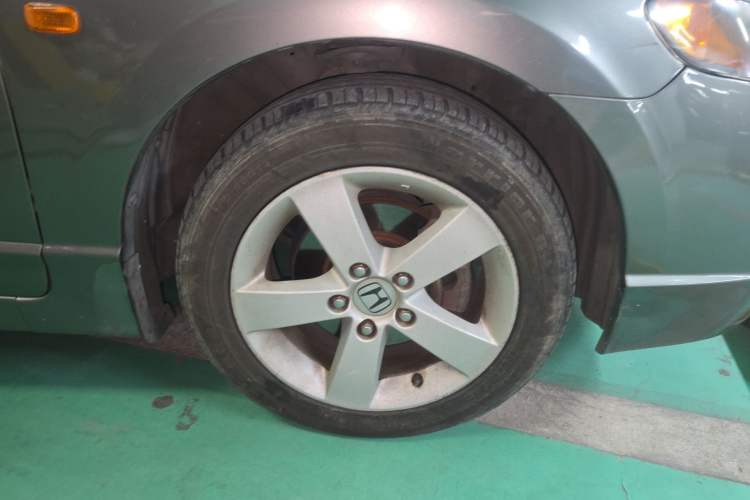 Used Honda Civic 2006 1.8L Automatic Luxury Edition
