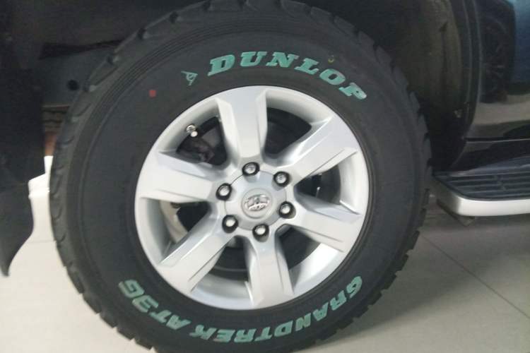 Used Toyota Prado 2014 2.7L Middle East Version Parallel Import