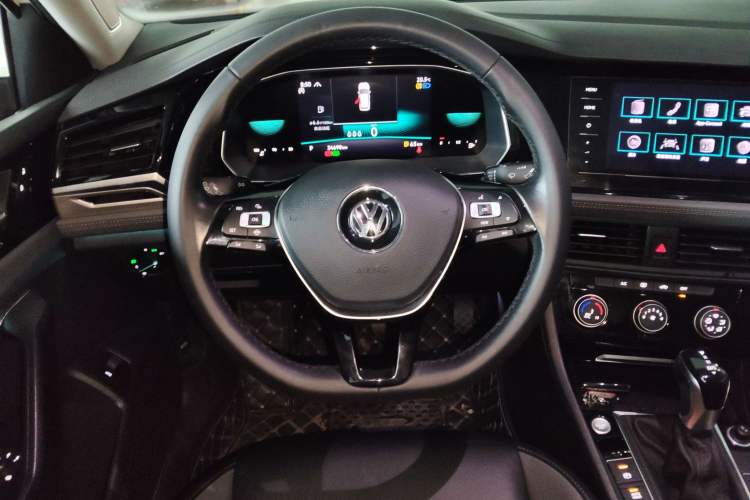 Used Volkswagen Sagitar 2021 280TSI DSG Excellence Edition Steering Wheel