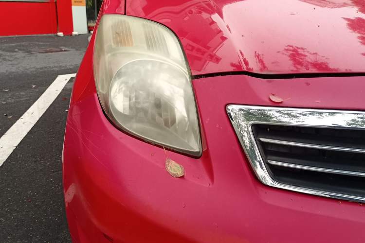 Used Toyota Yaris 2011 1.6E Automatic Charm Edition Right Front Headlight