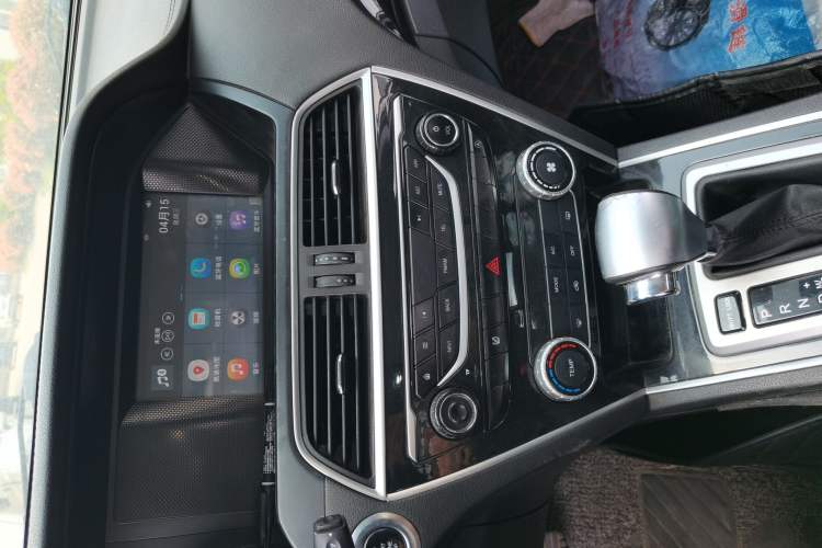 Used Leopaard CS10 2017 1.5T CVT Elite Model Audio And AC Panel