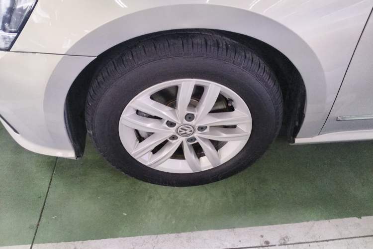 Used Volkswagen Passat 2016 330TSI DSG Luxury Edition Exterior 4