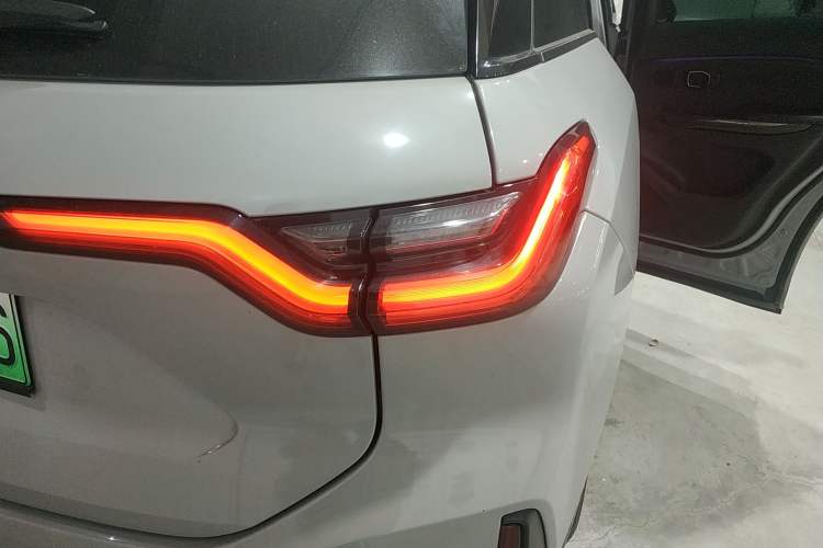 Used Nio ES6 2022 75 kWh Sport Edition