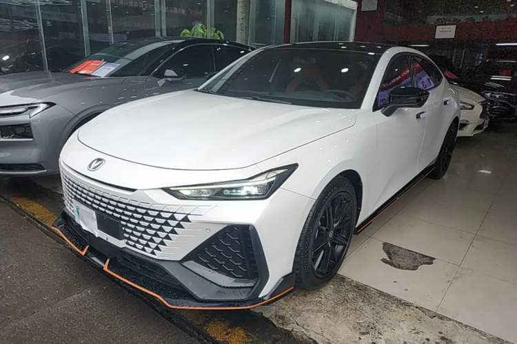 Used CHANGAN UNI-V 2023 2.0T Sport Edition
