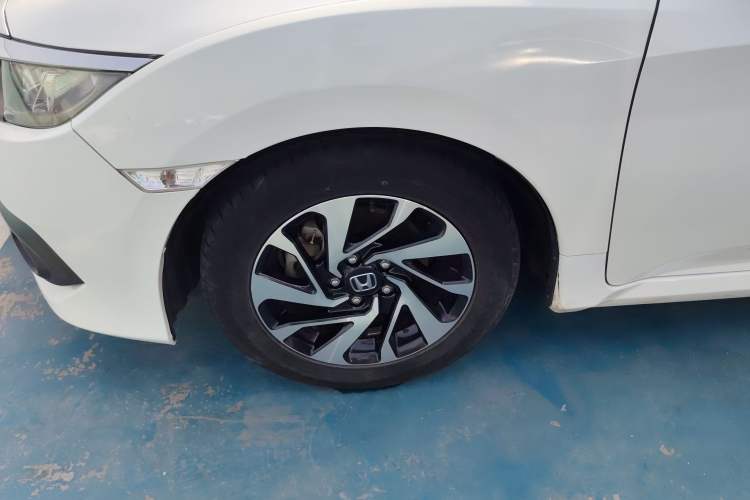 Used Honda Civic 2016 220TURBO CVT Luxury Edition
