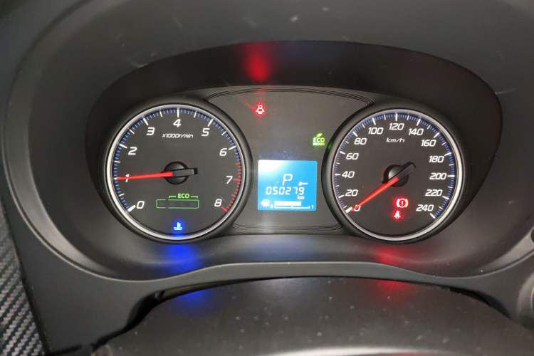 Used Mitsubishi Outlander 2017 2.0L Two-Wheel Drive Glory Edition 5 Seats Instrument Cluster