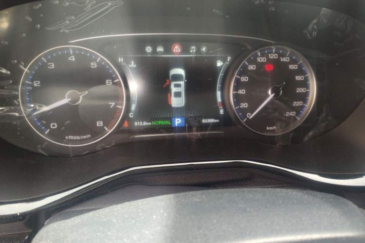 Used GAC Trumpchi M8 2019 320T Ultimate Edition Odometer Close Up