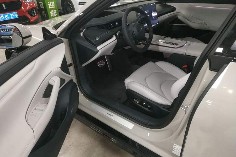 Used Xiaomi Auto SU7 2024 Four-Wheel Drive Ultra-Long Range Advanced Intelligent Driving Max Edition