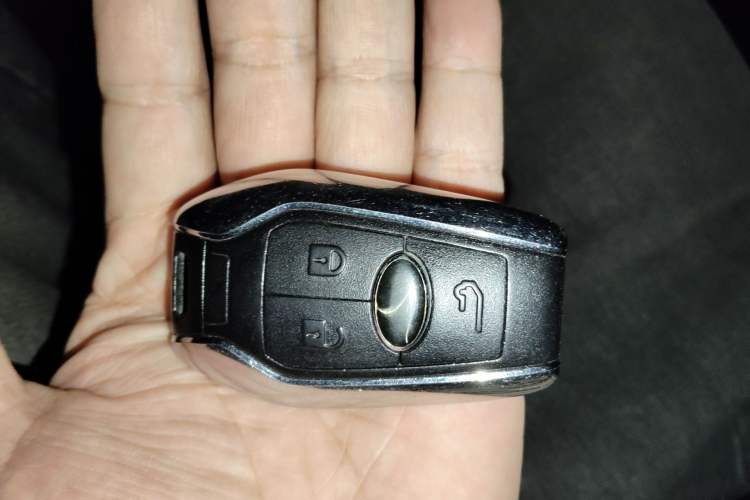 Used Soueast DX7 2015 1.5T Automatic Luxury Model Vehicle Key