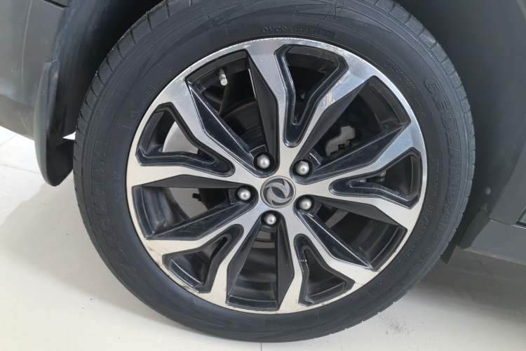 Used FORTHING Joyear X5 2017 Jingxiang Series 1.5T CVT Luxury Model
