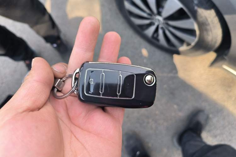 Used Volkswagen Sagitar 2018 1.6L Automatic Comfort Model Vehicle Key