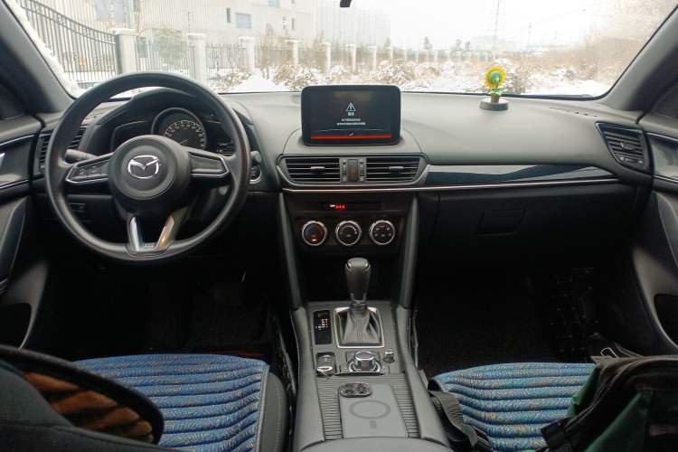 Used Mazda CX-4 2020 2.0L Automatic Two-Wheel Drive Blue Sky Dynamic Edition
