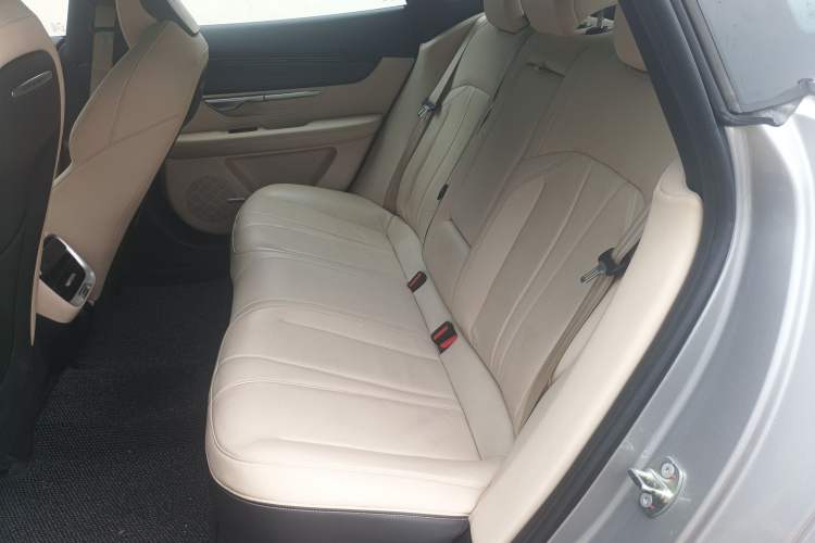 Used XPeng P7 2022 670E+