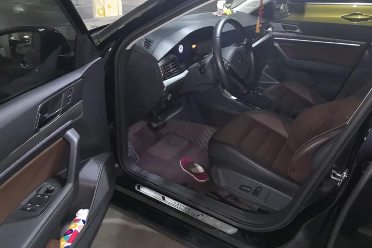 Used Volkswagen Lavida 2022 280TSI DSG Luxury Edition Driver Seat