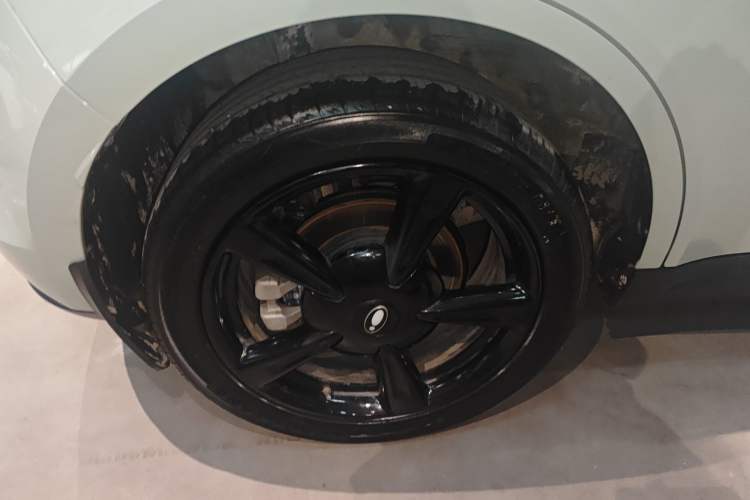 Used ORA Good Cat 2024 501 km Luxury Version Right Rear Wheel Hub