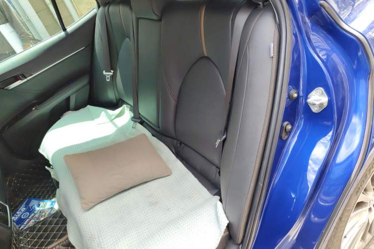 Used Toyota Camry 2019 Revised Version Dual-Engine 2.5 HG Luxury Edition Left Rear Seat