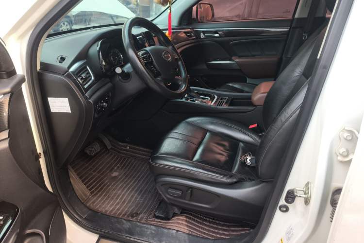 Used GAC Trumpchi GS7 2017 280T Two-Wheel Drive Luxury Model