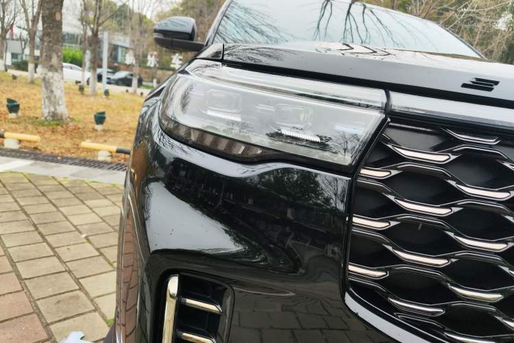 Used Ford Explorer 2023 EcoBoost 285 4x4 ST-LINE 6-Seater
