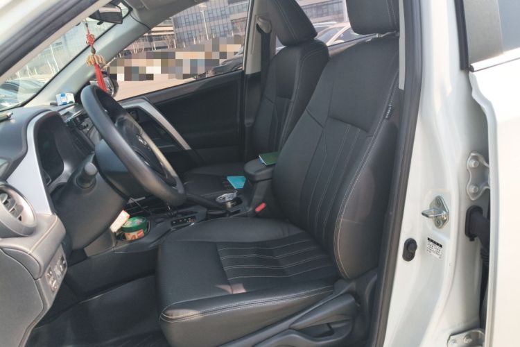 Used Toyota RAV4 2019 2.0L CVT Two-Wheel Drive Pioneer Edition China VI Standard