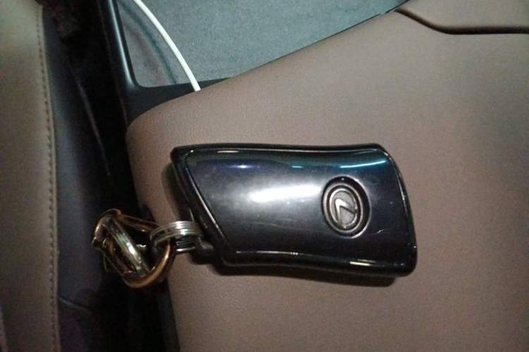 Used Lexus ES 2023 200 Excellence Edition