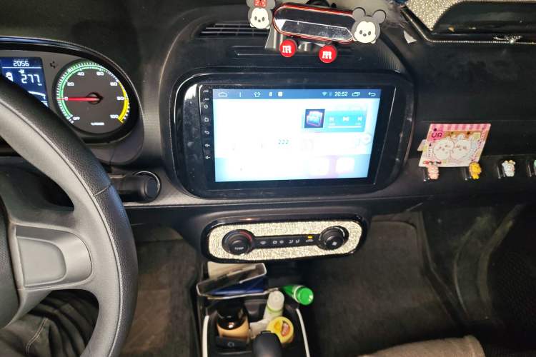 Used Roewe Clever 2021 302 km New Four-Seater Super-Efficient Version