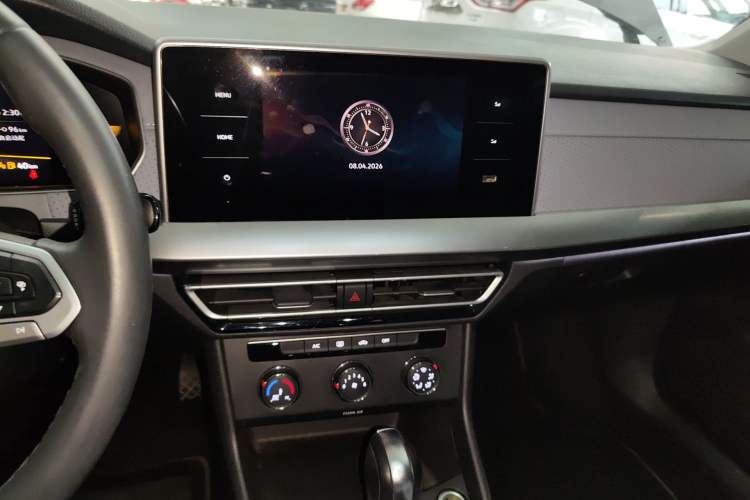 Used Volkswagen Lavida 2024 300TSI DSG Full-Comfort Edition Audio And AC Panel