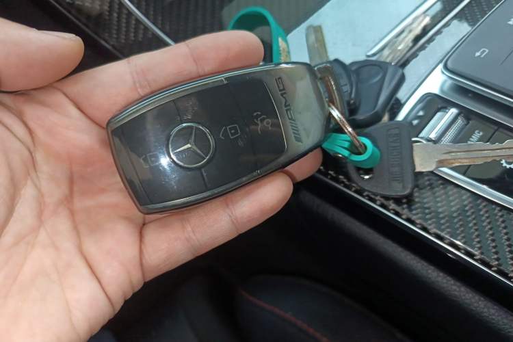 Used Mercedes-Benz C-Class AMG 2019 AMG C 43 4MATIC Estate Special Edition Vehicle Key