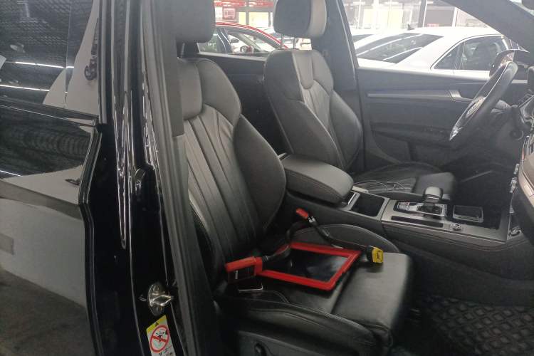 Used Audi Q5L 2023 40T Luxury Dynamic Model
