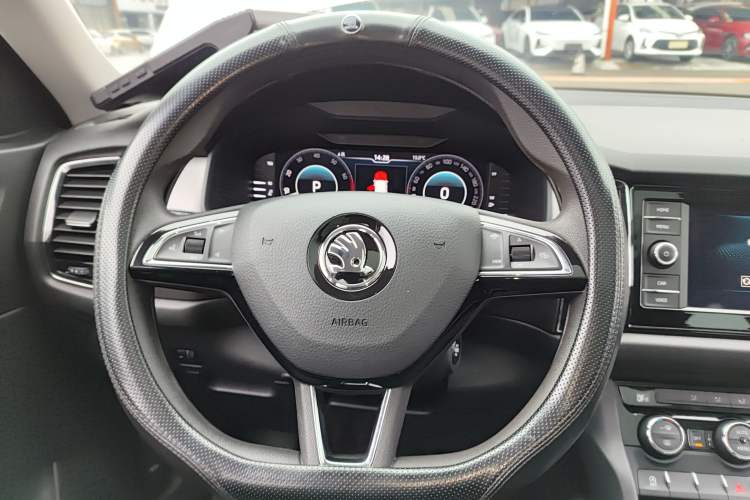 Used Skoda Kodiaq 2019 Restyled TSI330 5-Seater Two-Wheel Drive Comfort Version China VI Standard
