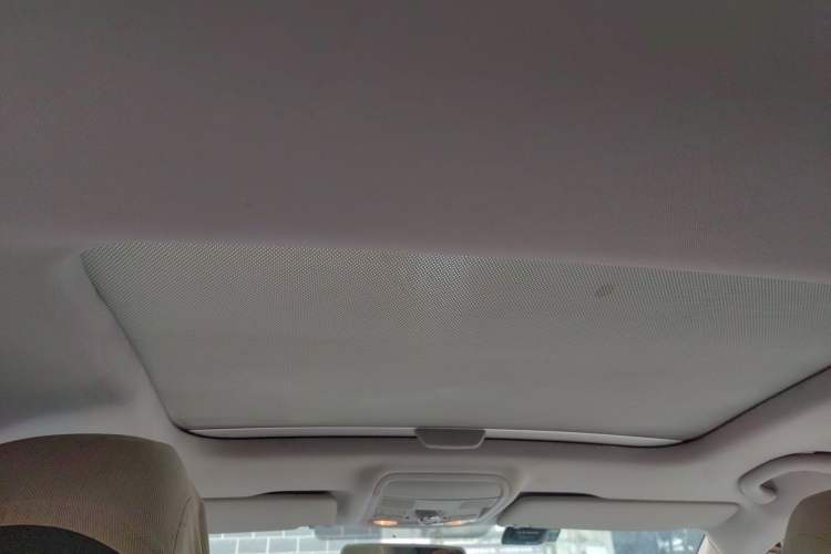 Used Skoda Octavia 2015 1.6L Manual Yijun Edition Headliner