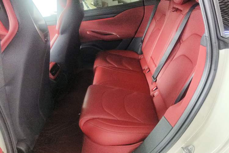 Used Xiaomi Auto SU7 2024 Rear-Drive Ultra-Long Range Advanced Pro-Level Intelligent Driving Version