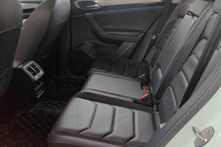 Used Volkswagen Tayron 2019 330TSI Two-Wheel Drive Luxury Model China VI Standard
